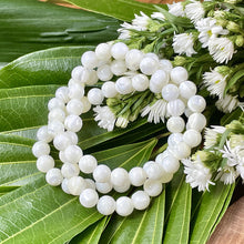 Load image into Gallery viewer, Mother of Pearl Peacefulness & Purity 8mm Stretch Bracelet