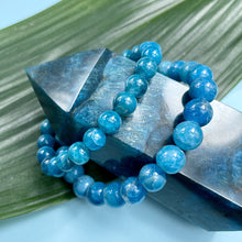Load image into Gallery viewer, Blue Apatite Manifestation & Motivation Premium Collection 8mm Stretch Bracelet