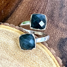 Load image into Gallery viewer, Labradorite Faceted Diamond Inner Magic White Gold Ring