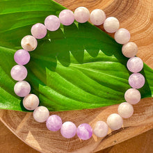 Load image into Gallery viewer, Amethyst Lavender Sage Matte Peaceful & Self Awareness 8mm Stretch Bracelet