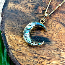 Load image into Gallery viewer, Power Moon Abalone Shell Pendant 18” Gold Necklace