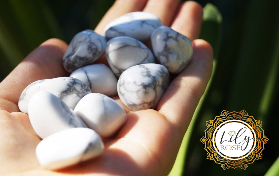 Howlite Gemstone Uses & Crystal Healing Properties