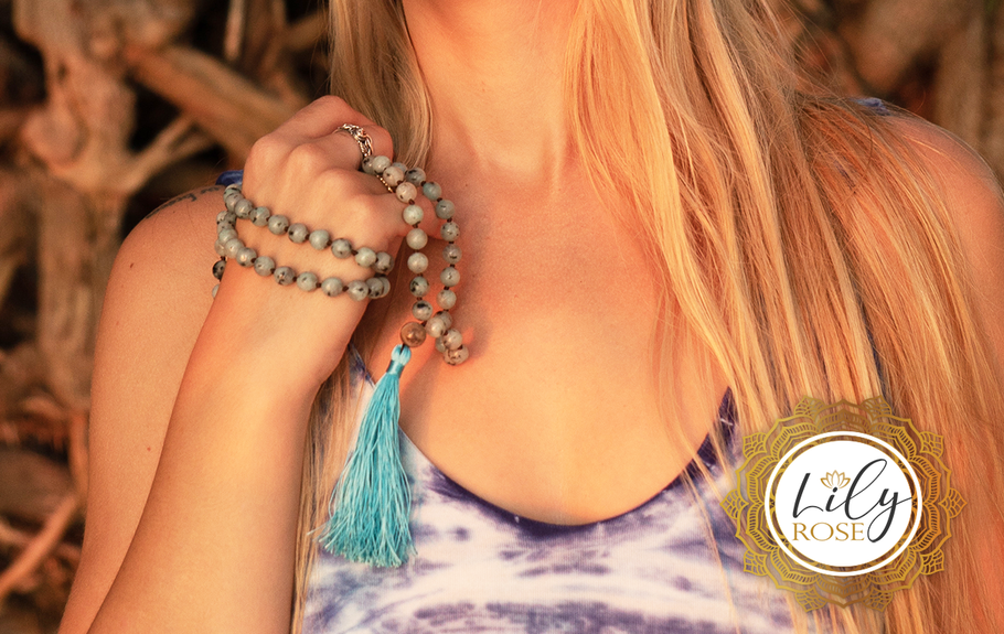 Kiwi Jasper Gemstone Uses & Crystal Healing Properties