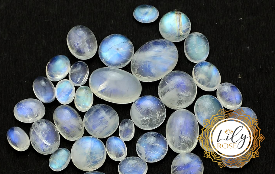 Moonstone Gemstone Uses & Crystal Healing Properties