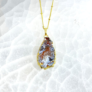 Inner Peace Druzy Quartz Black Lace Agate Geode Slice Pendant 18" + 2" Gold Necklace