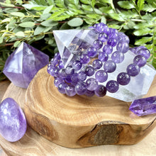 Load image into Gallery viewer, African Amethyst Queen of the Crystals Intuition 8mm Stretch Bracelet