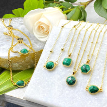 Load image into Gallery viewer, Malachite Power &amp; Transformation Perfect Circle Choker 14” + 2&quot; Gold Necklace