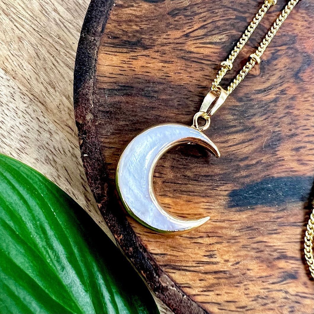 Power Moon Mother of Pearl Shell Pendant 18” Gold Necklace