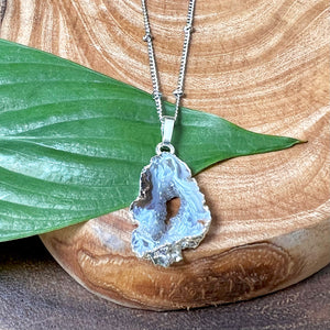 Inner Peace Druzy Quartz Black Lace Agate Geode Slice Pendant 18" + 2" White Gold Necklace