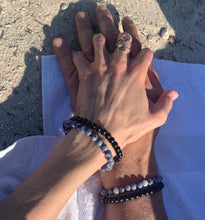 Load image into Gallery viewer, Sodalite &amp; Black Onyx Couples Bracelet 6mm Stretch Matching Set