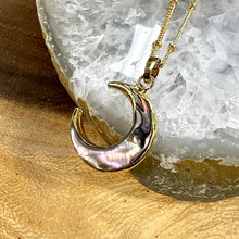 Load image into Gallery viewer, Power Moon Abalone Shell Pendant 18” Gold Necklace