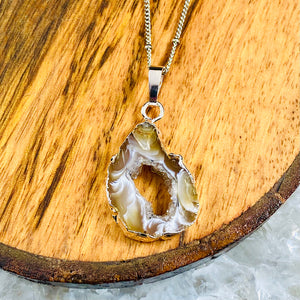 Inner Peace Druzy Quartz Black Lace Agate Geode Slice Pendant 18" + 2" White Gold Necklace